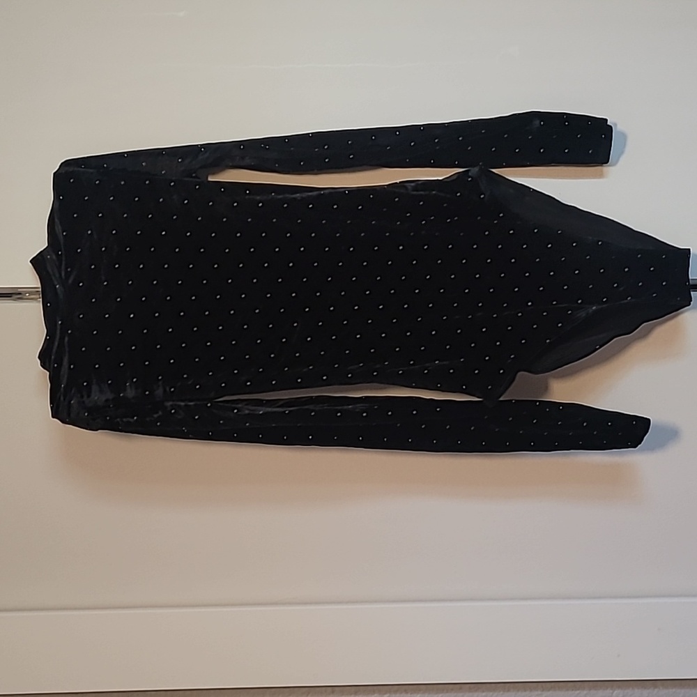 Backless body suit